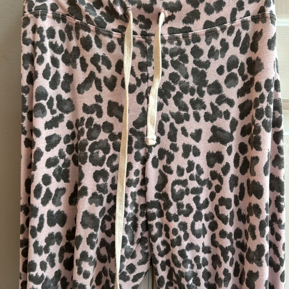 Sundry Sweatpants - Picture 2 of 3